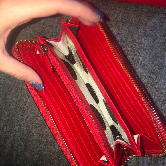 Kate Spade Crossbody Purse and Wallet - Picture 2 of 3